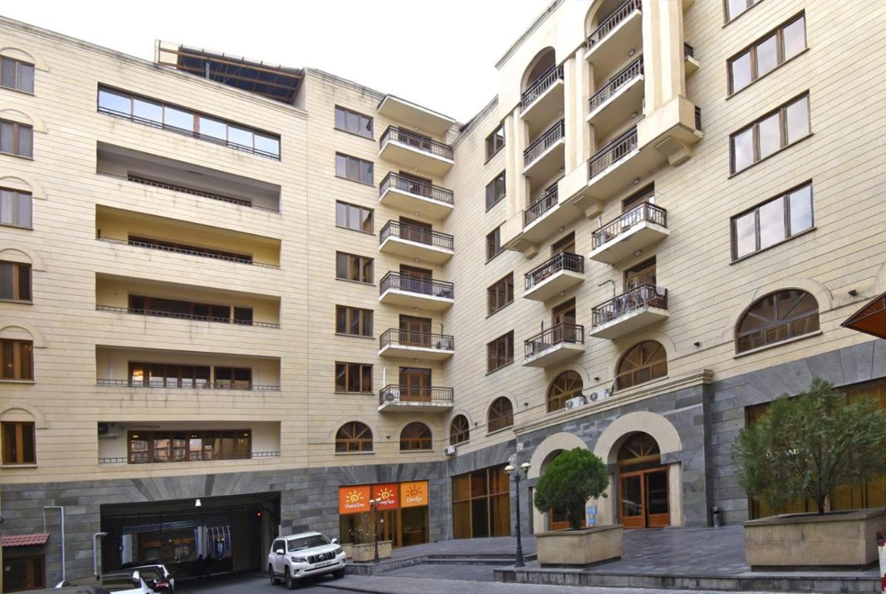 Byuzand7 New Building In Republic Square Γιερεβάν Εξωτερικό φωτογραφία